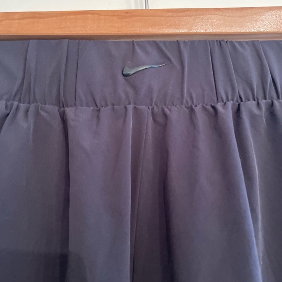 NIKE Dri-Fit Black High Waisted Joggers (no longer sold) - Picture 3 of 6